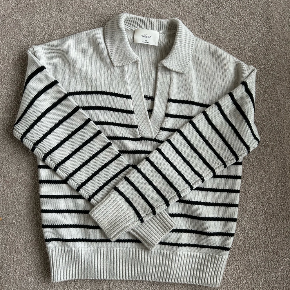 100% Merino Wool sweater by Wilfred from  Aritzia. Black and grey stripes 2XS